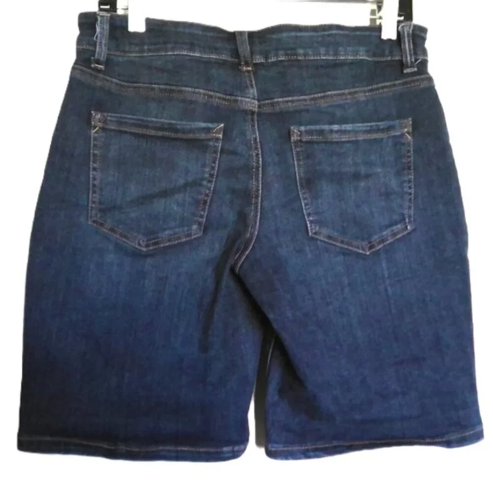 NEW Maurices Blue Jean Bermuda Shorts Denim Stretch Dark Wash 5 Pocket NWOT 10